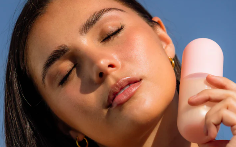 Get your glow on the go with Lust Minerals' new Hydration Glow Mist- free with purchases over $179