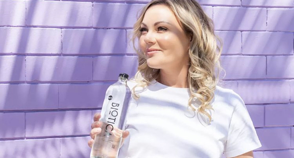 Love your gut with the world’s first Synbiotic water 
